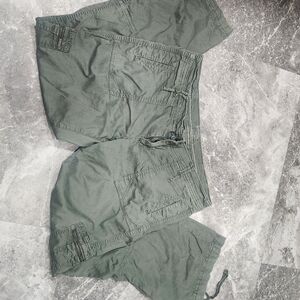 Casual Green Cargo Shorts